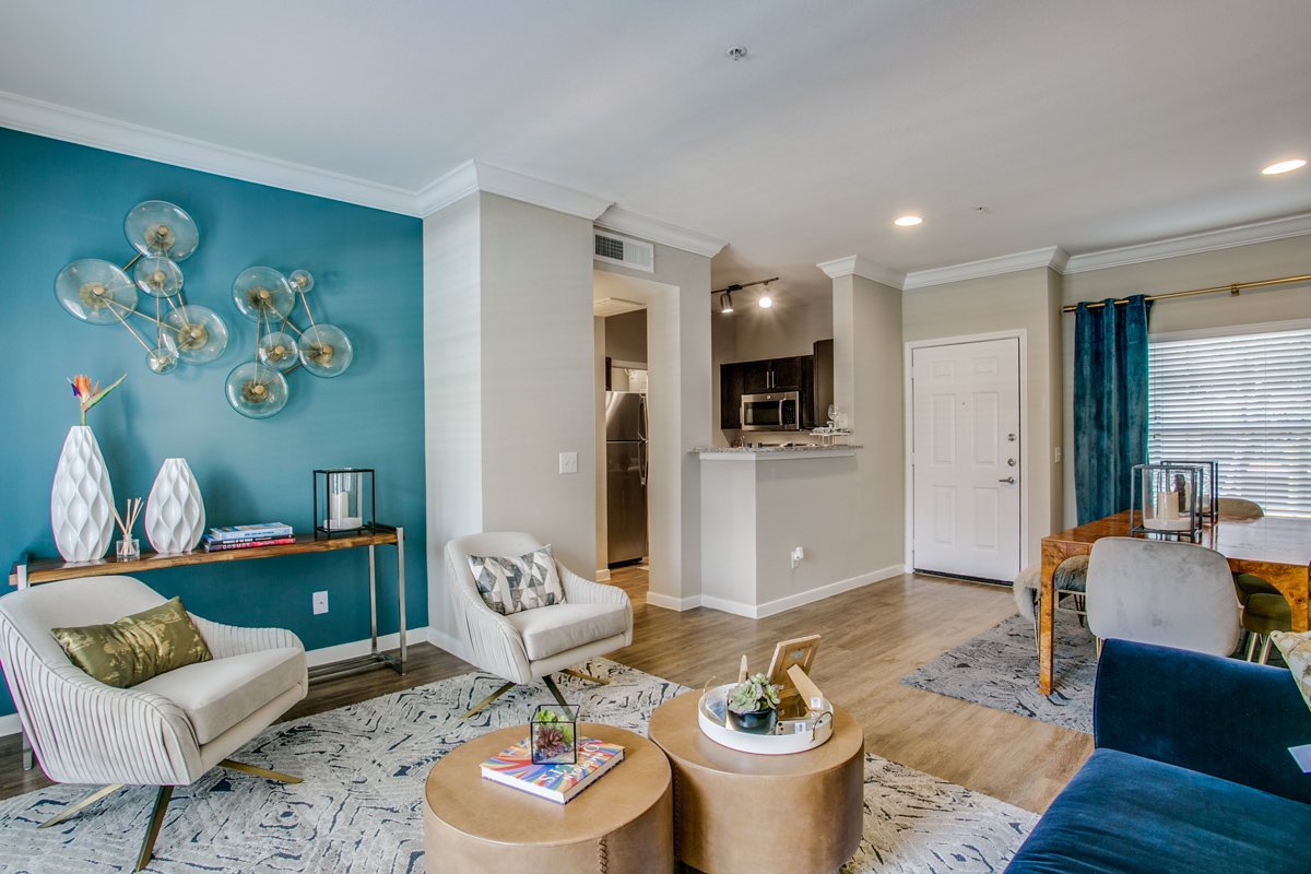 River Oaks Apartments in Houston Essex House Apartments